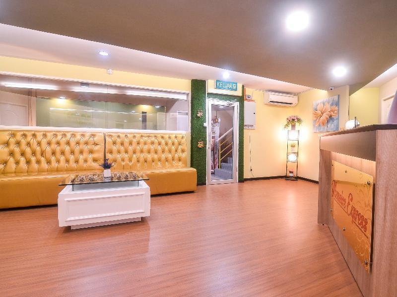 Oyo 1119 Memoire Express Hotel 쿠칭 외부 사진